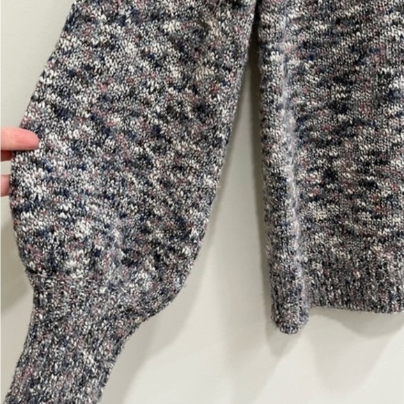 J. Crew Factory Textured button front cardigan sweater size medium - Picture 4 of 5